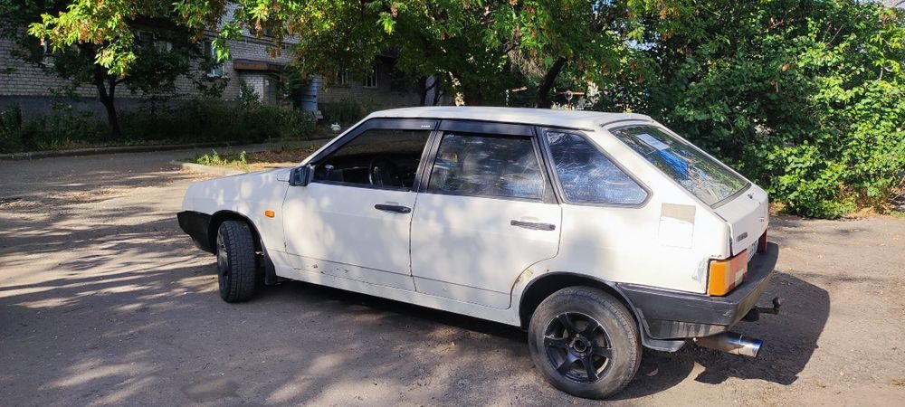 Продам автомобиль ВАЗ-2109