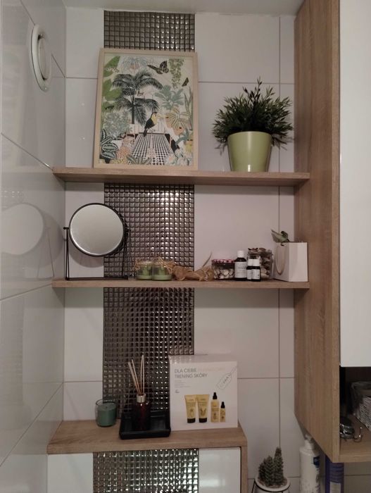 Meble łazienkowe używane, fronty lakierowane