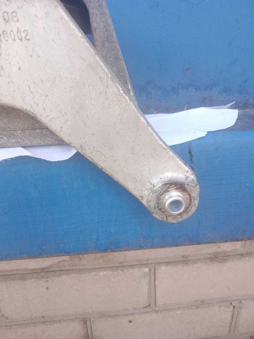 Подушка двигуна права  VW Passat b7 12-14 USA 2.5 (1J0199262DA)