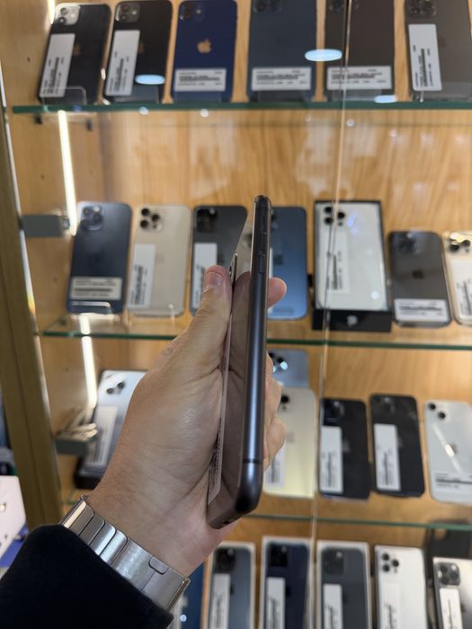 IPHONE 11 SEMI NOVO