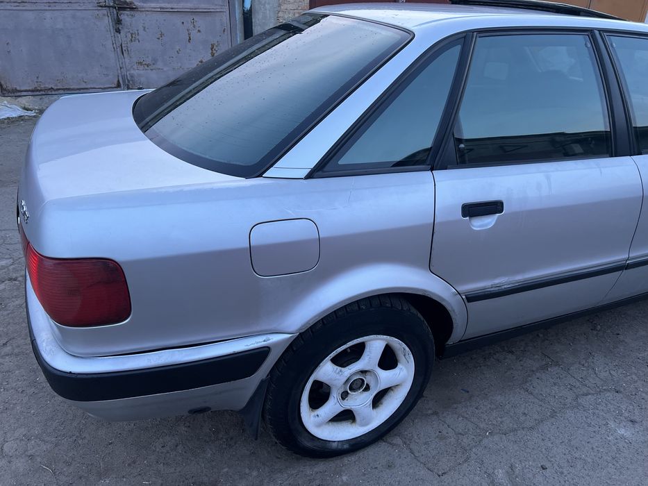 Продам ауді 80 б4