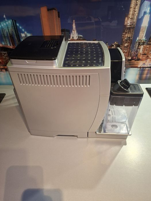 Ekspres do kawy DeLonghi ECAM23.460 S