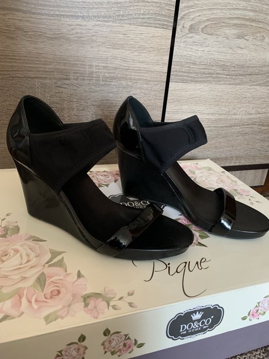 Стильні босоніжки бренд Ck Calvin Klein