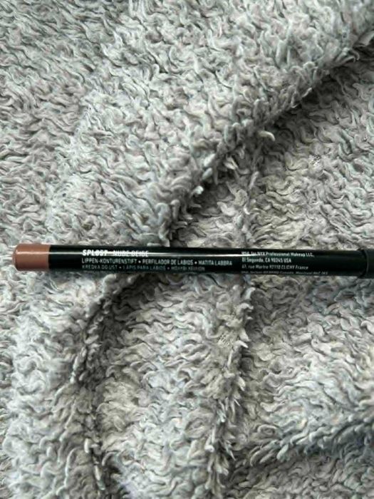 Kontórówka do ust NYX odcień Nude Beige