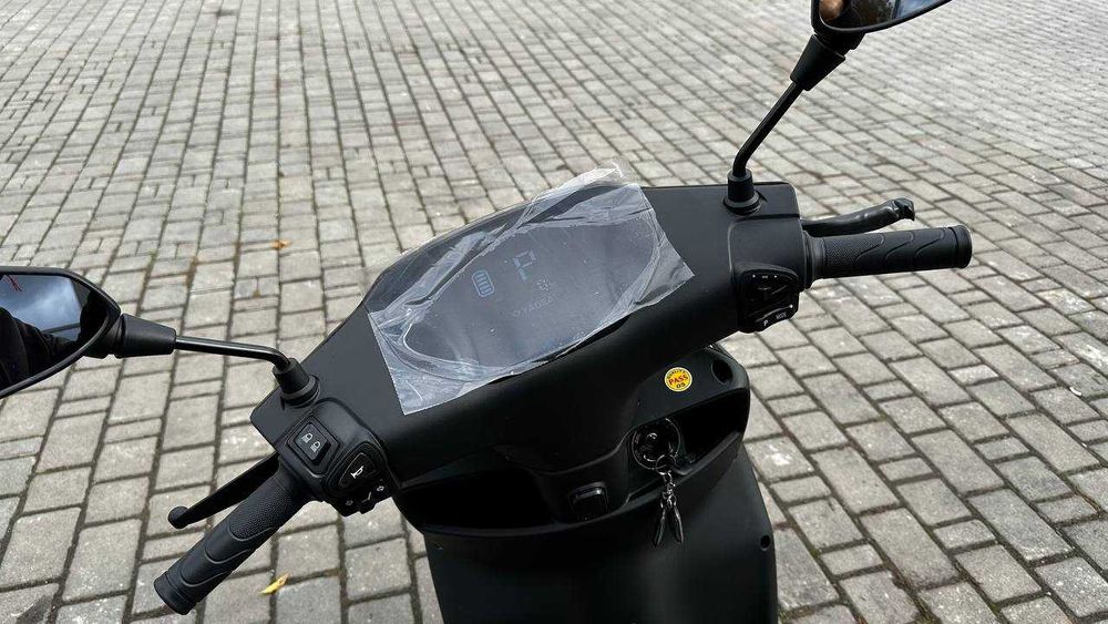 Електроскутер YADEA GT20