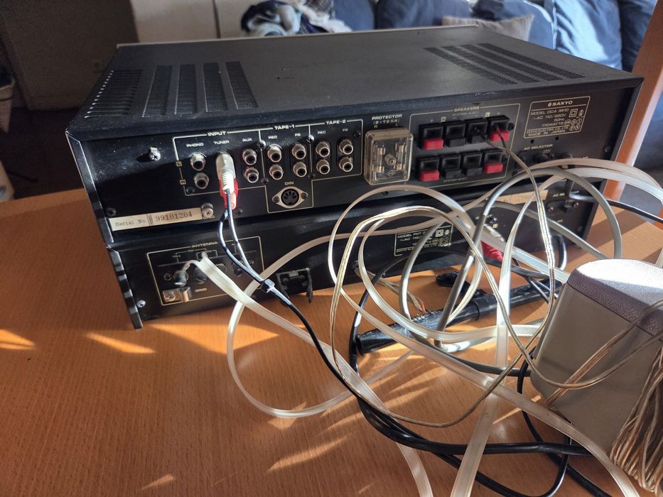Tuner e amplificador da Sanyo 3510