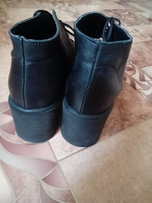 Женские кожаные полубонинки