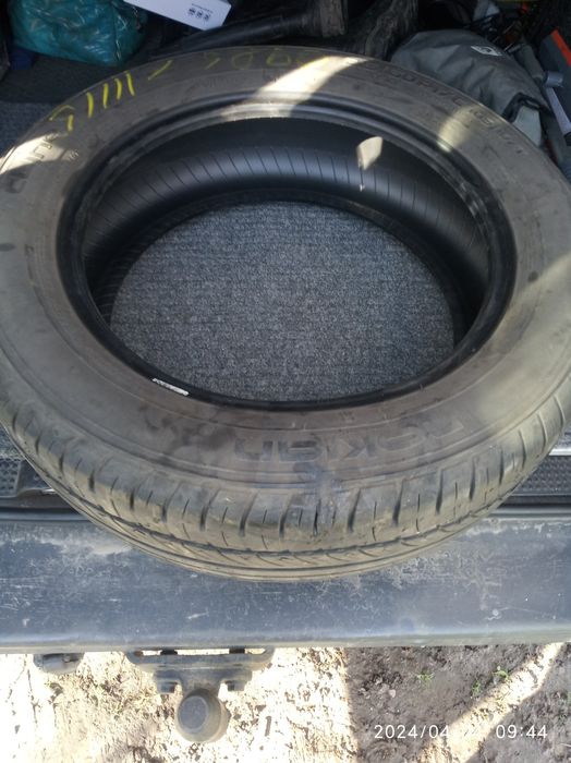 Резина. Колесо. Покришка 215*60*r17. 2018 року