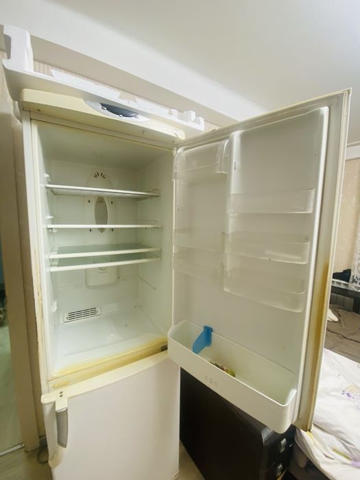 Продам холодильник