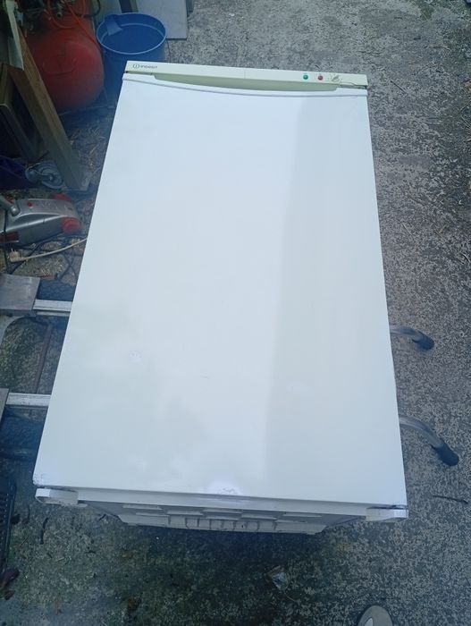 Arca congeladora Indesit