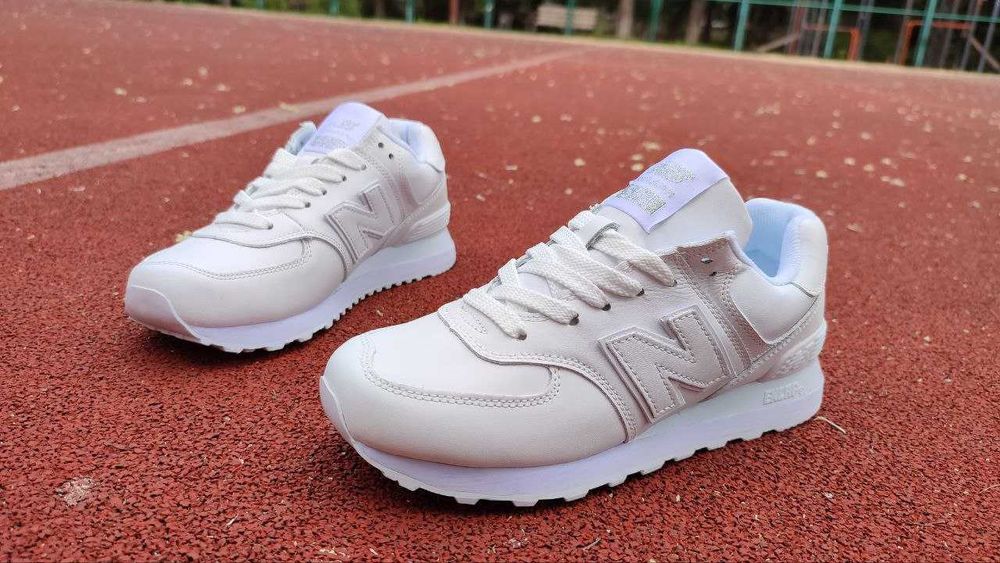 Женские кроссовки New balance