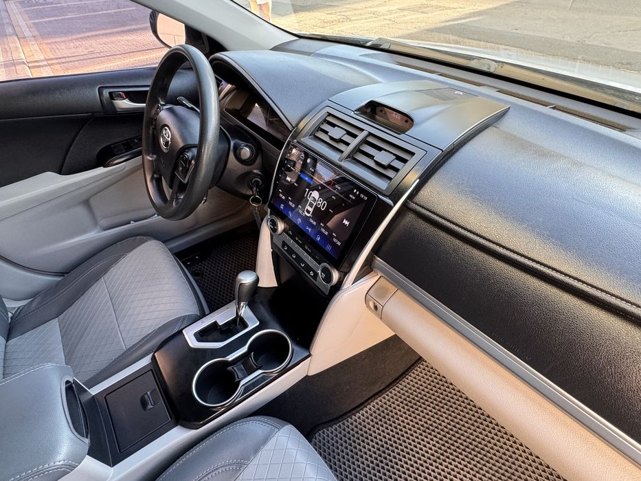 Toyota Camry XV50 LE 2.5 2013