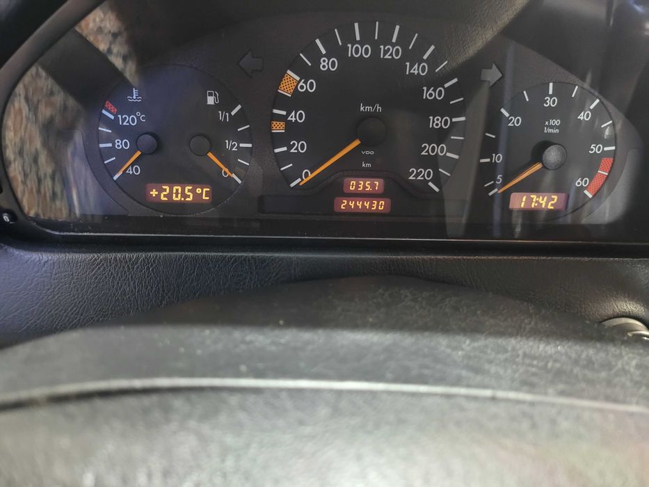 Mercedes Benz C200 Sport