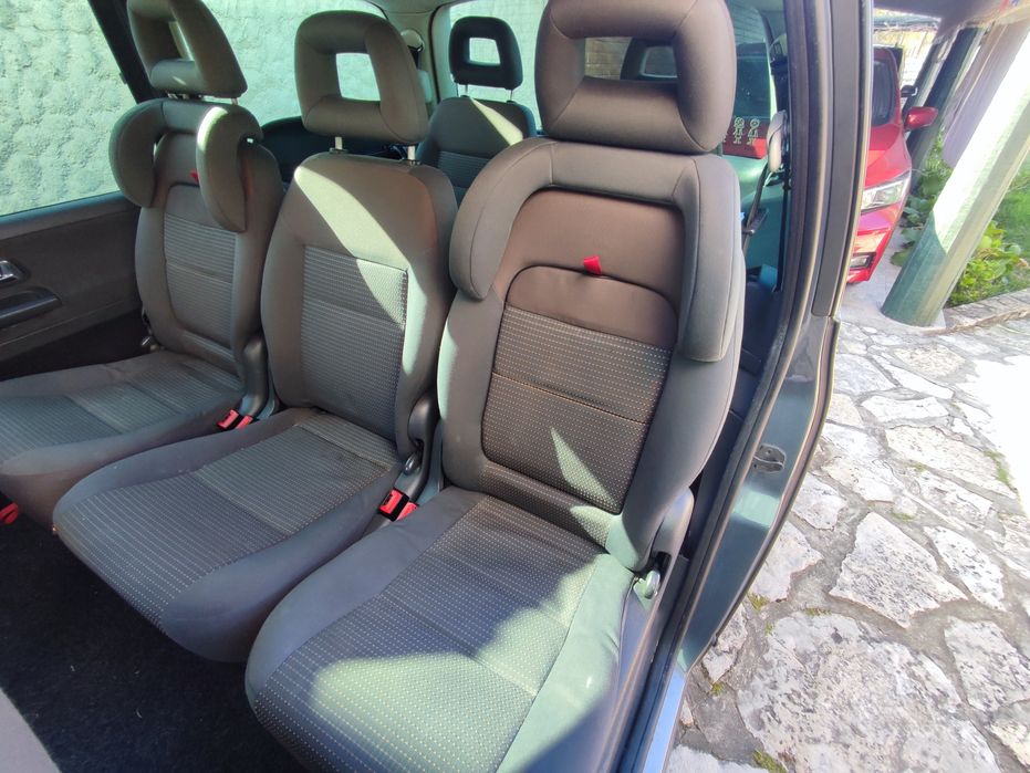 SEAT Alhambra 2.0 TDI (140 cv) — Excelente estado, muito bem equipada