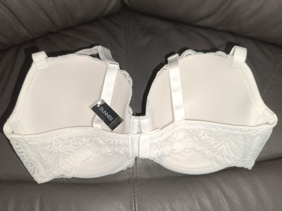 Biustonosz Dunnes Stores 90 D nowy