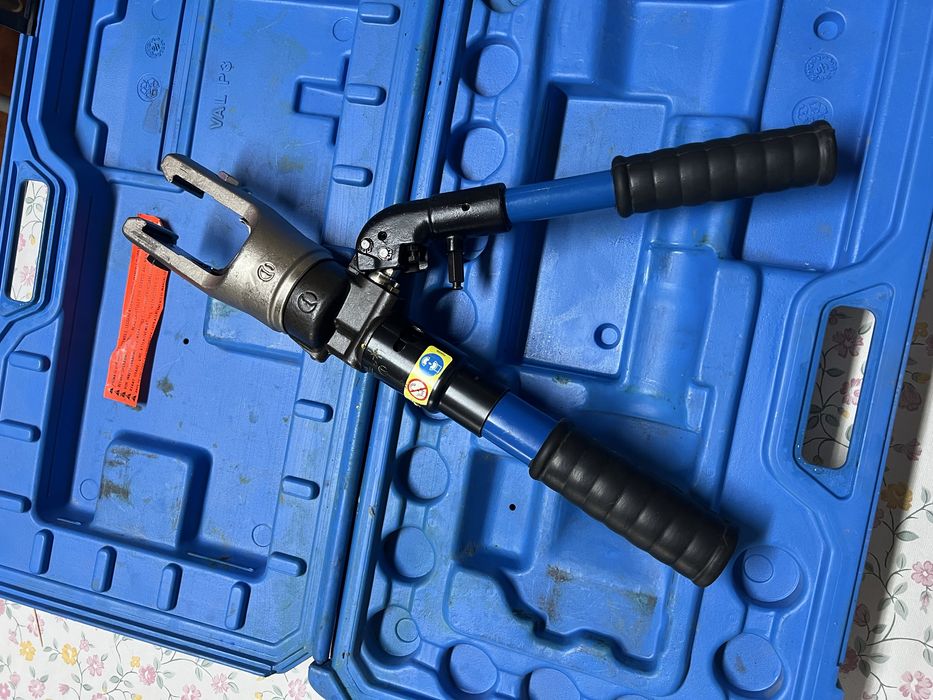 Alicate cravar terminais Cembre