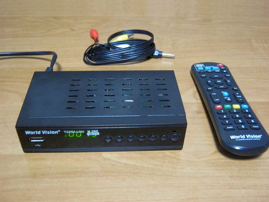 Цифровий DVB T2 тюнер World Vision T625A LAN
