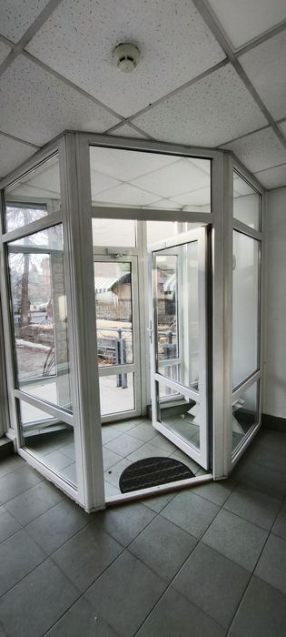 Продам алюмінієві металопластикові вікна двері