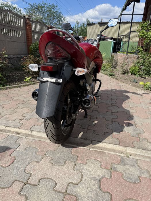 Мотоцикл Suzuki GSR250 розмитнений