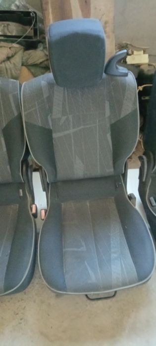 Сідушки,в гарному стані ,складаються в трансформер .