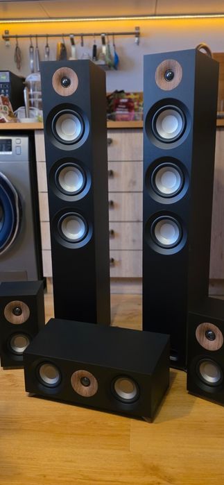 Kino domowe Jamo Studio 8 Black- głośniki