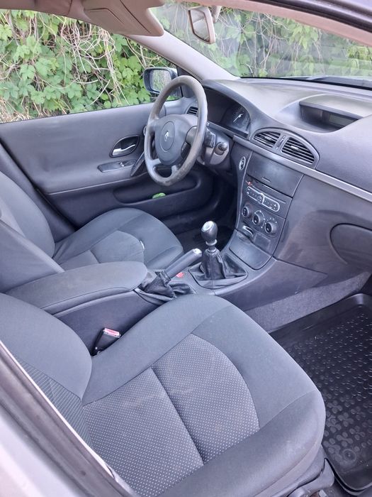 Zadbana i serwisowana* 1.9DCi* 110KM* Renault Laguna* 2006rok* Klima sprawna* HAK* Długie opłaty*
