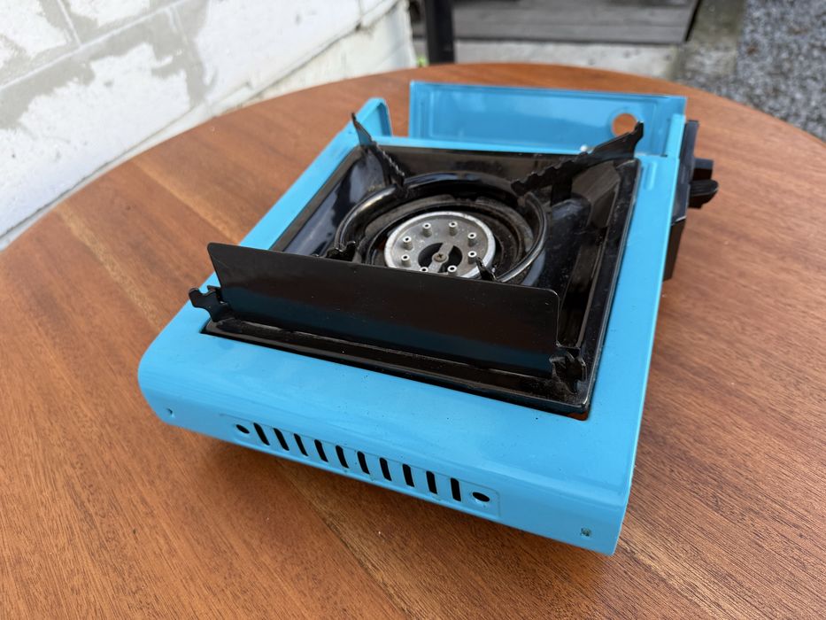 Маленький газовий гриль/туристична газова плита