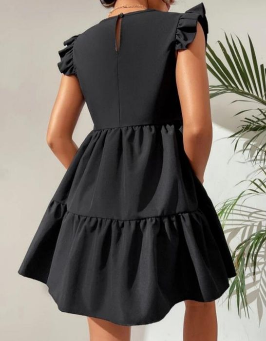 Сукня вільного крою з рюшами.SHEIN