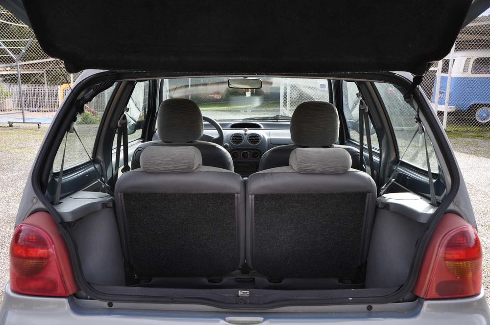 Renaul Twingo Cinzento