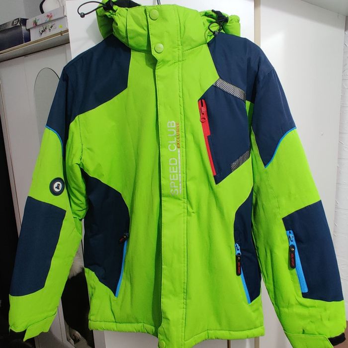 Лыжная куртка салатная
