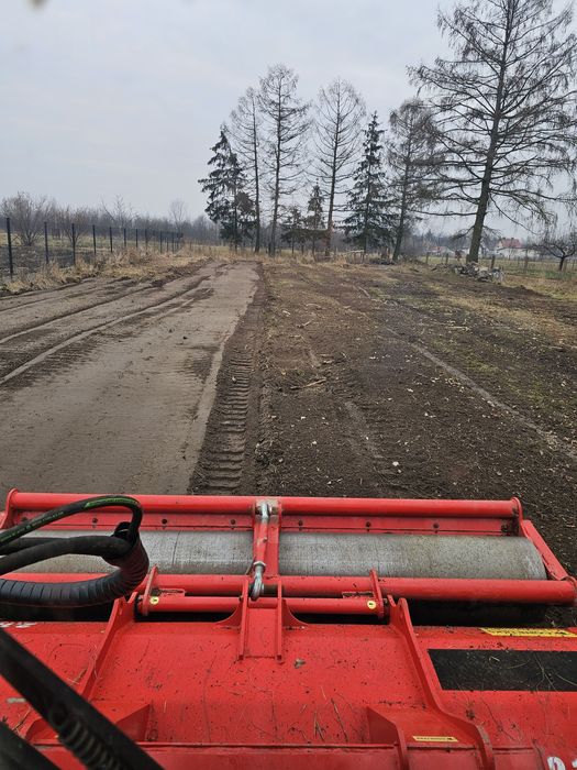 Mulczowanie, mulczer leśny Bobcat, karczowanie.