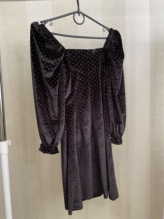 Дитячі сукні та комбенізони