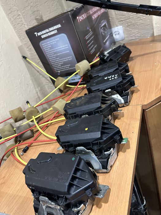 W211 mercedes капот фари бампер замок тнвд турбіна крило e class