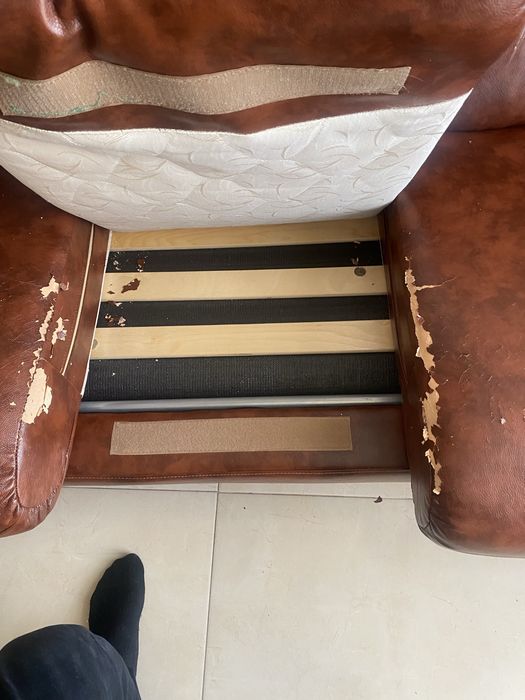 Диван розкладний з двома кріслами