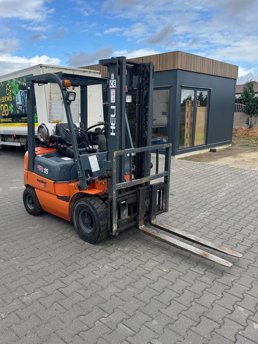 Heli CPDQ 15  Wózek Widłowy Bardzo Dobry Stan Benzyna Gaz