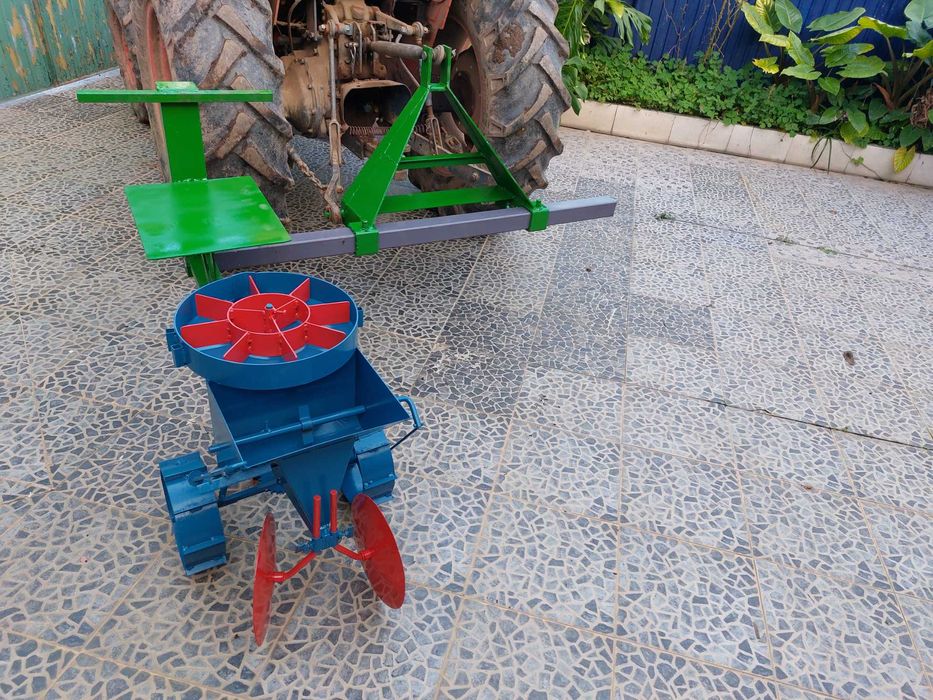 plantador batatas p/motoenxa m.cultivador moto4/trator