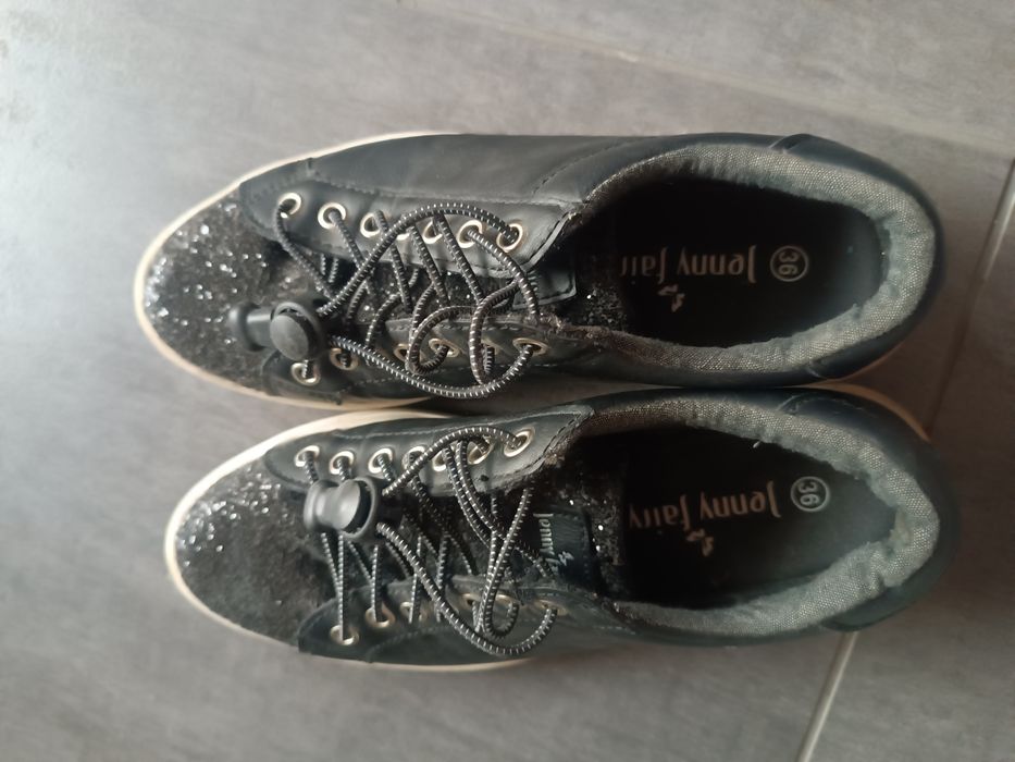 Buty błyszczące 36