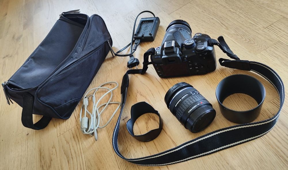 Aparat Olympus E520. Zestaw.