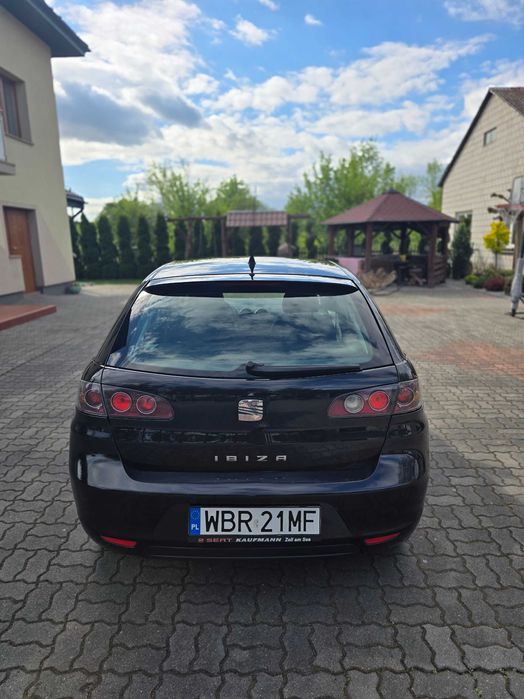 seat ibiza 1,4 zadbany, mały przebieg