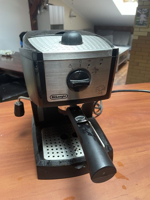 Ekspres kolbowy De Longhi  EC155