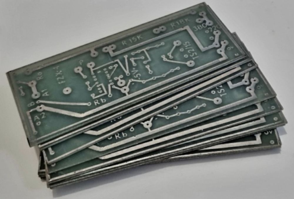 Stare komputerowe płytki Toral