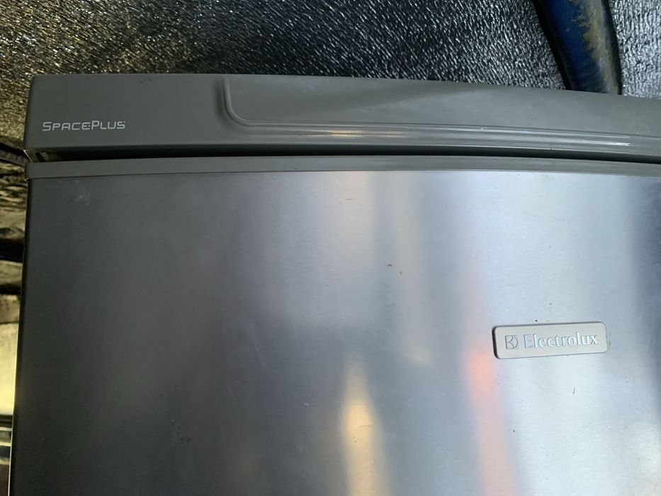 Продам хододильник Електролюкс