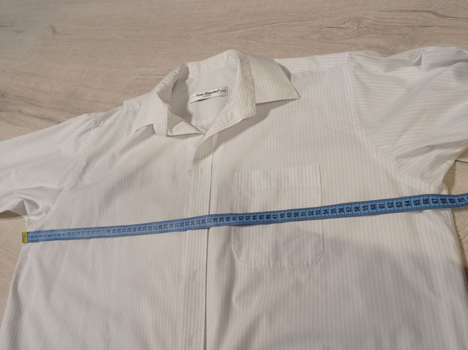 Biała koszula męska