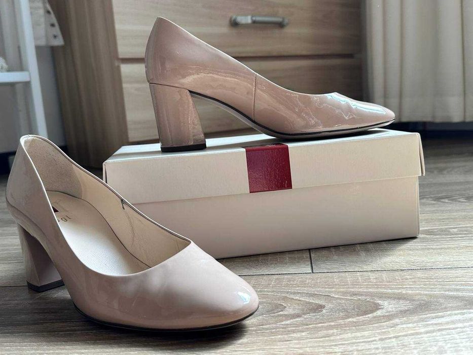 Туфлі-човники, 38 р., лакована шкіра, беж, HÖGL