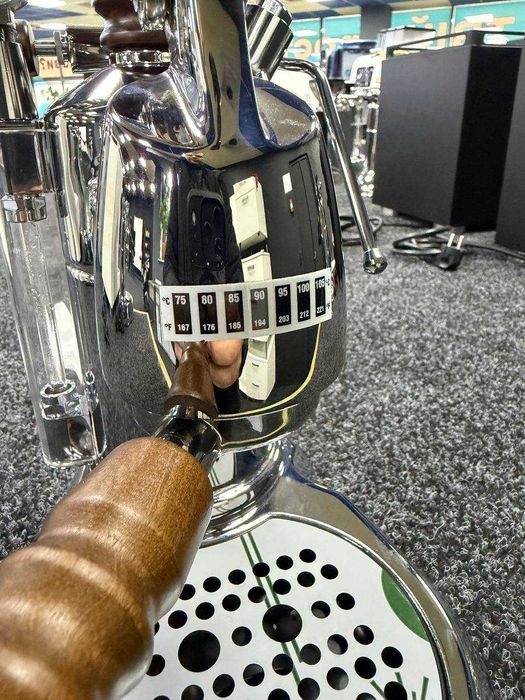La Pavoni LPLESA01EU – Італійська НОВА лєверна кавоварка