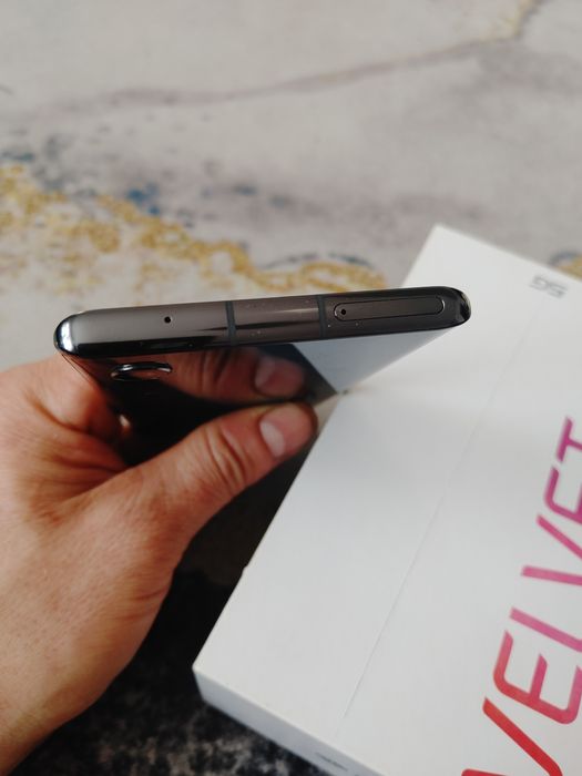 Lg velvet 5g komplet bdb stan