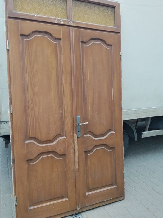 Двері соснові вживані