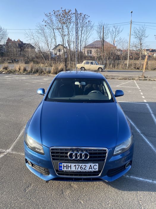Продам audi a4 b8