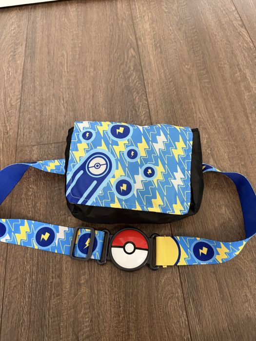 Pokemon Спорядження тренера Пікачу, Astro Venture COMPLETE SPACE SET