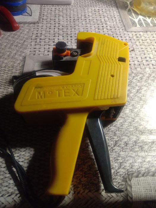 Стикеровщик(этикет-пистолет)